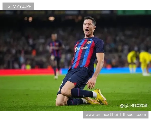 巴萨反越位配合流畅，莱万门前补射建功