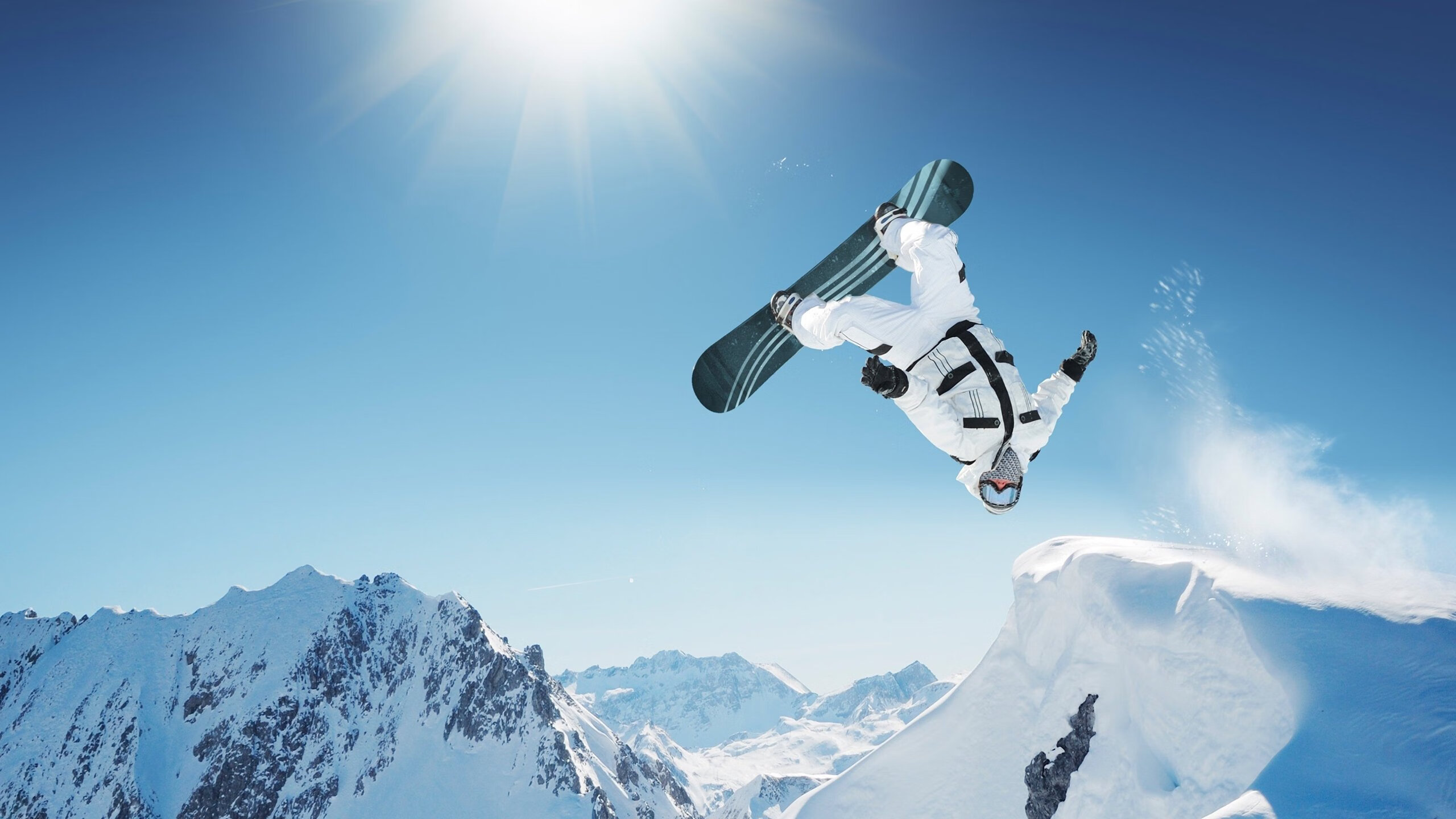 新材质跑鞋封闭测试赛 厂家与跑者共同记录数据